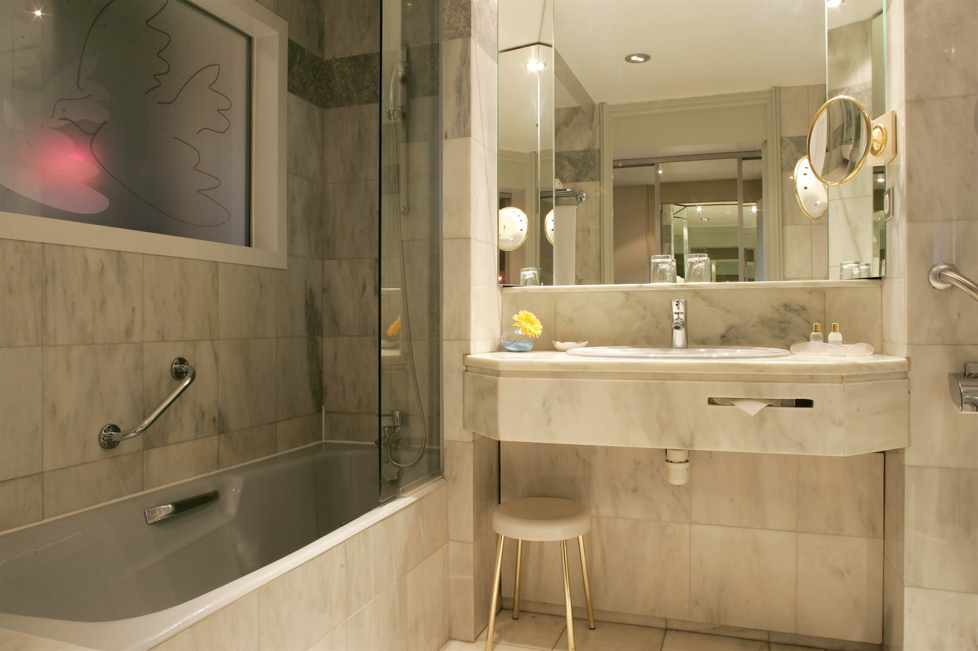 Hotel & Spa Vatel Nîmes Eksteriør billede